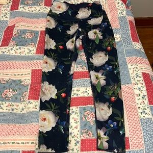 Oiselle Moody Floral Bird Hug Tights